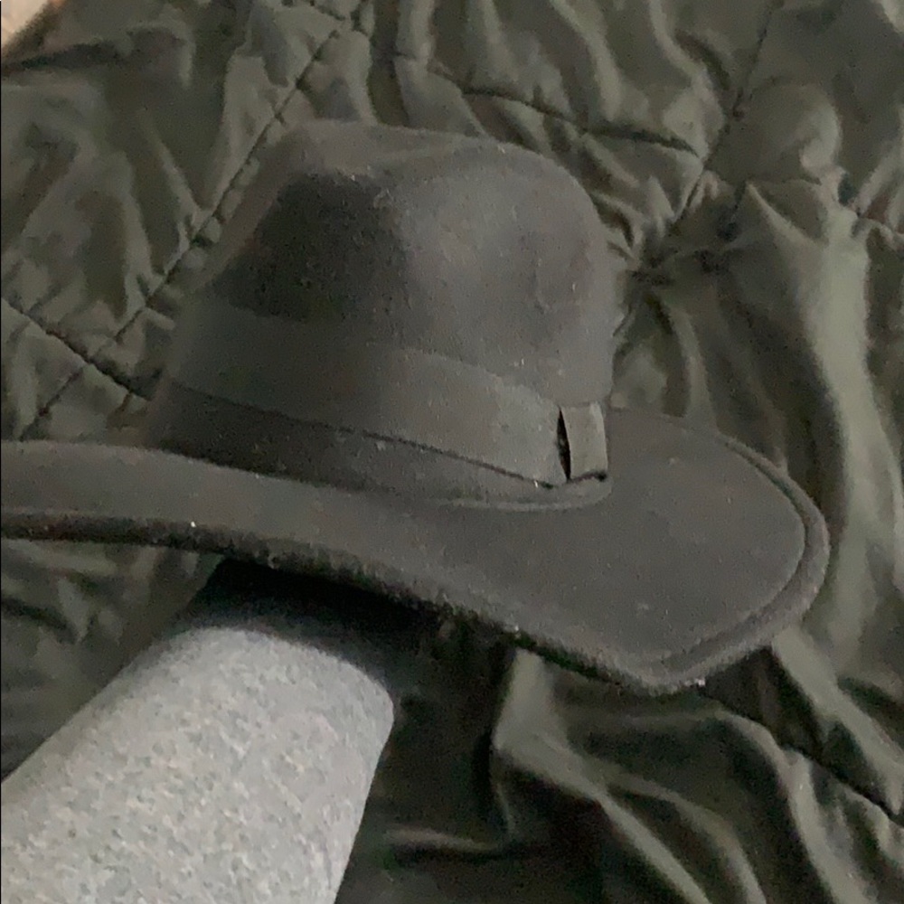 Hat from pretty little things